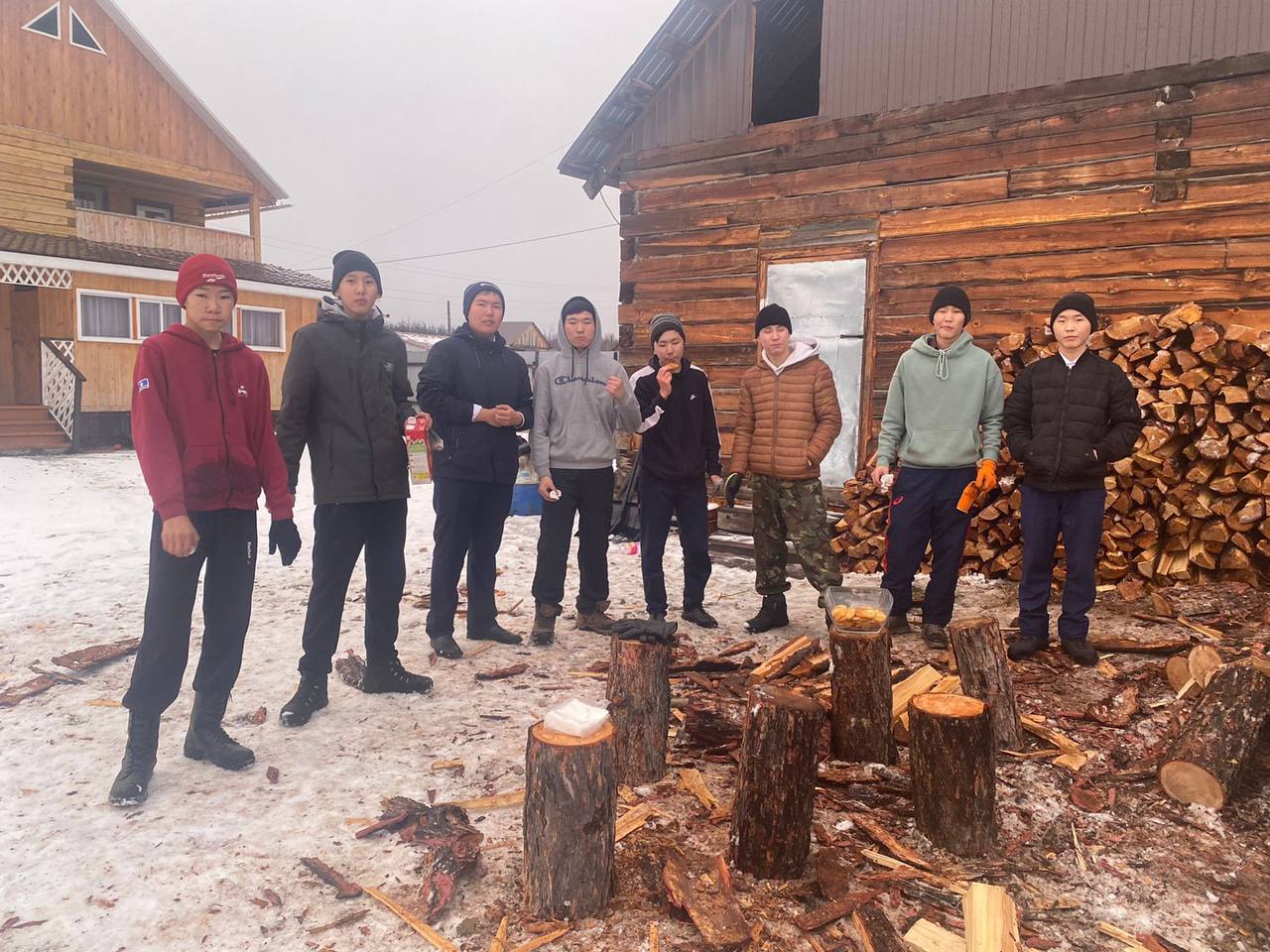Волонтеры оказывают помощь семьям мобилизованных в Якутии