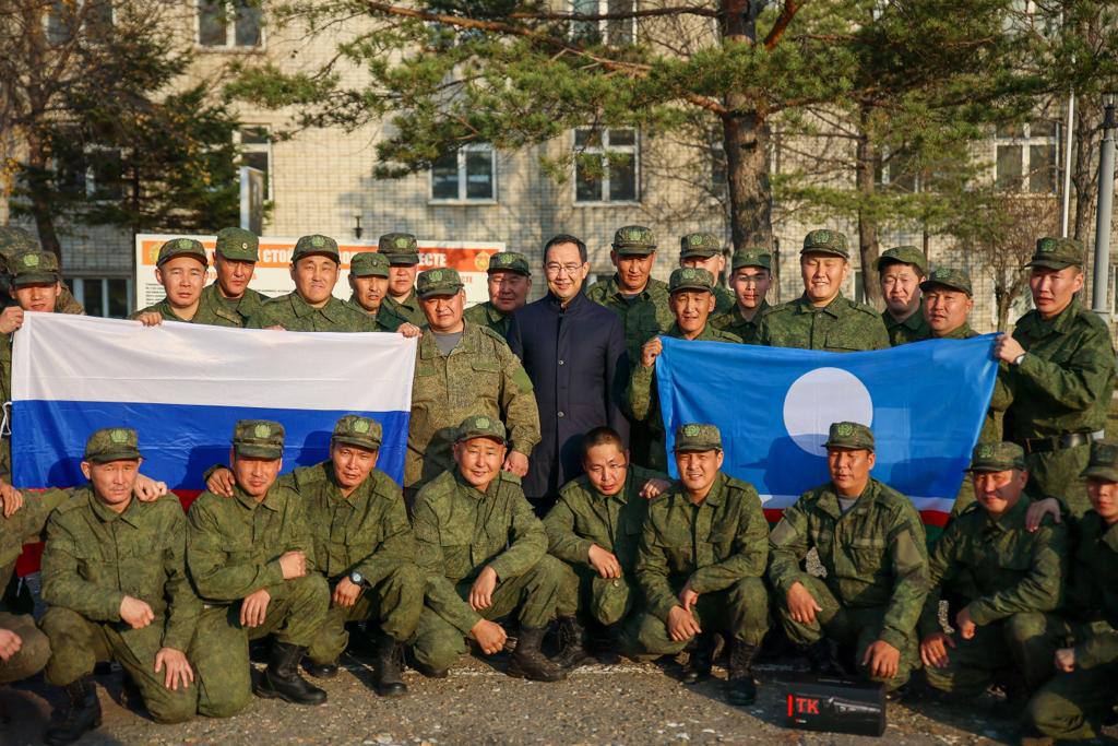 Айсен Николаев встретился с мобилизованными якутянами в Приморском крае