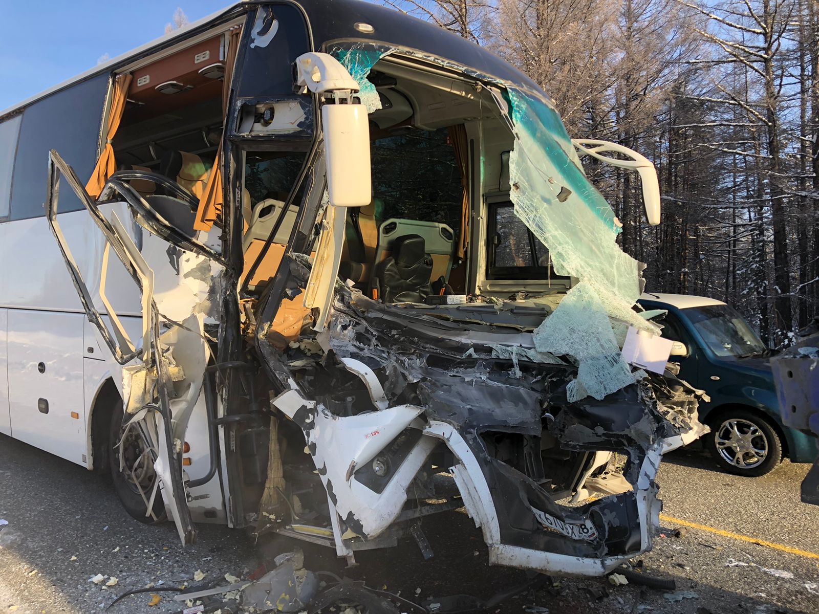 Десять пассажиров автобуса пострадали в ДТП в Нерюнгринском районе Якутии