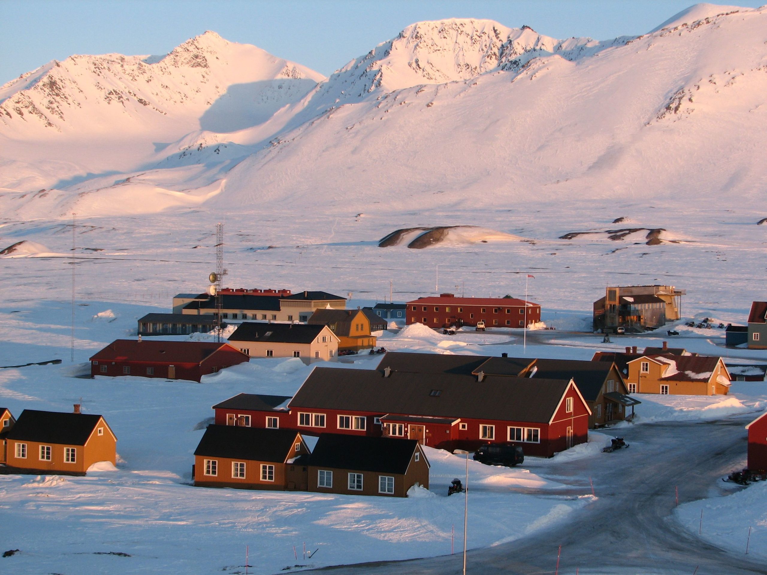 Эксперимент по утилизации вахтовых поселков предложили провести в Арктике