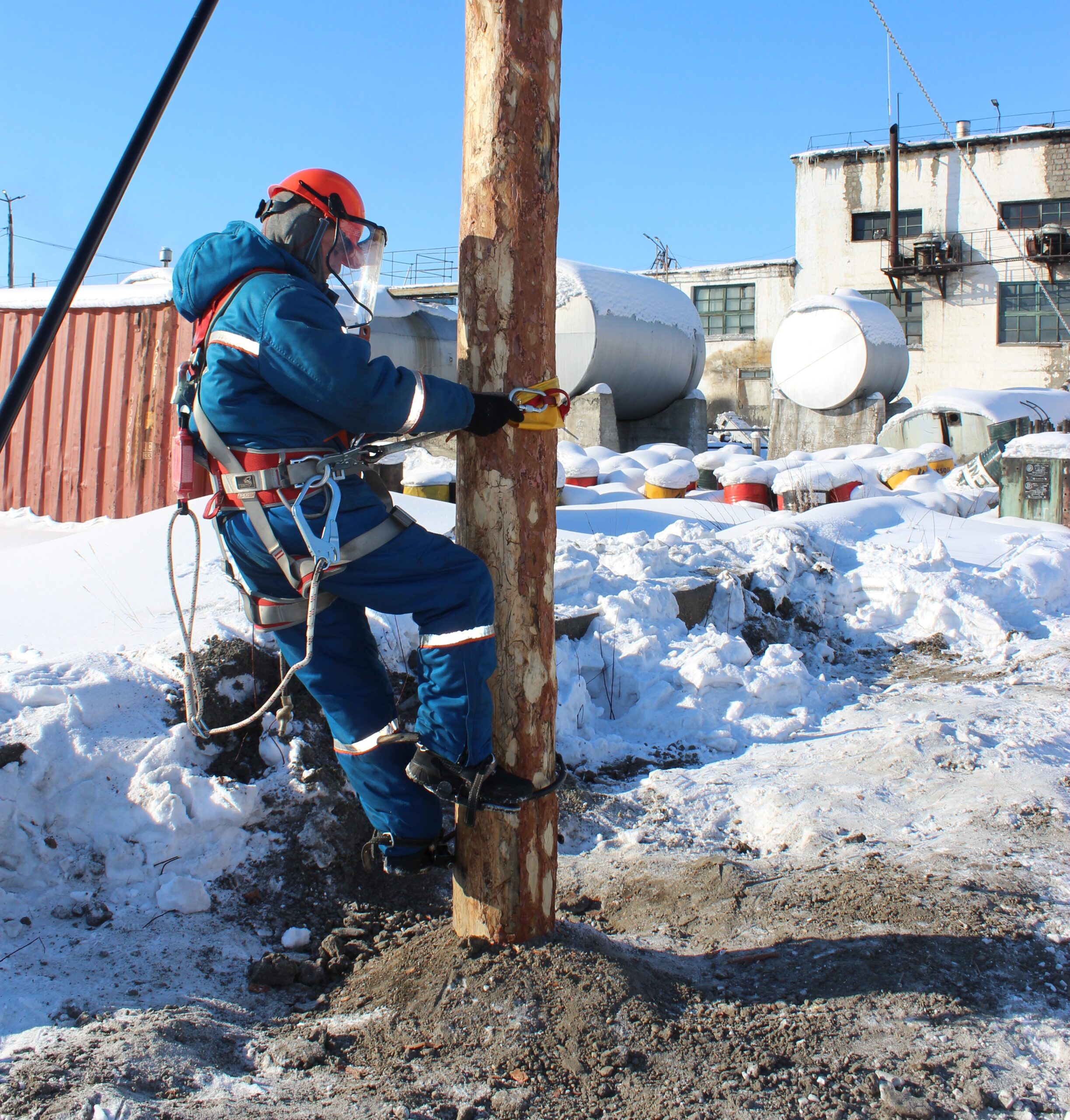 Более 85 км линий электропередачи отремонтировали в труднодоступных районах Якутии