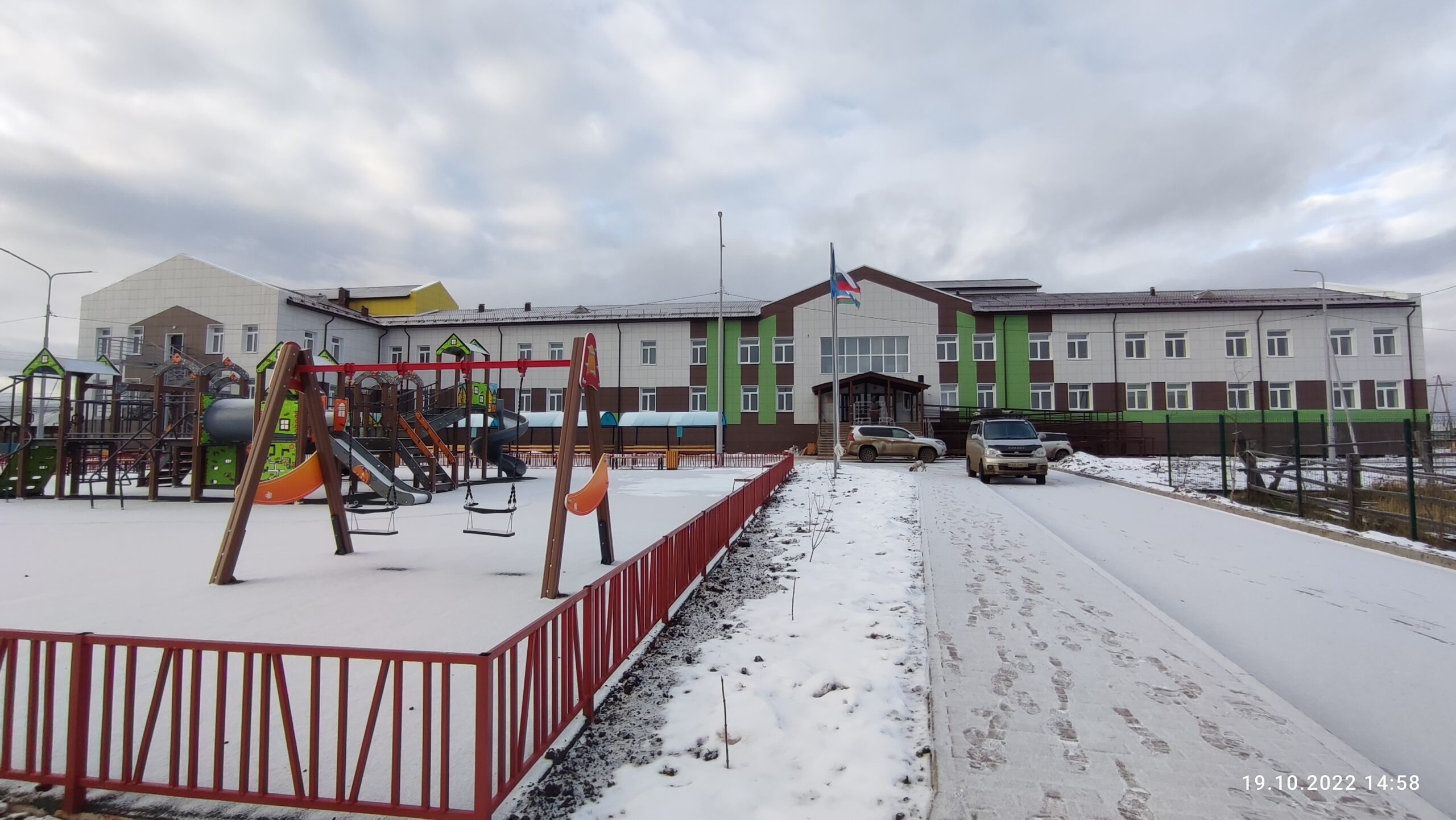Строительство новой школы-сада завершили в селе Чаппанда Нюрбинского района Якутии