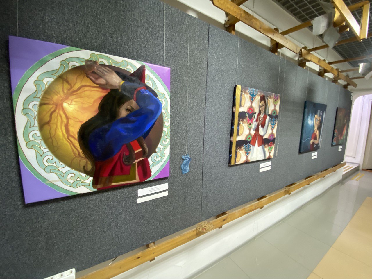 Выставку «Таинственное зеркало души» открыли в Якутске