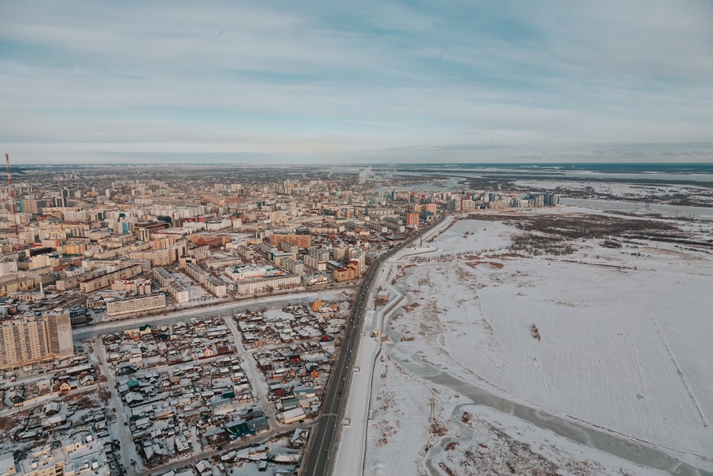 АК «Полярные авиалинии» запустит вертолетные рейсы из Якутска в Нижний Бестях