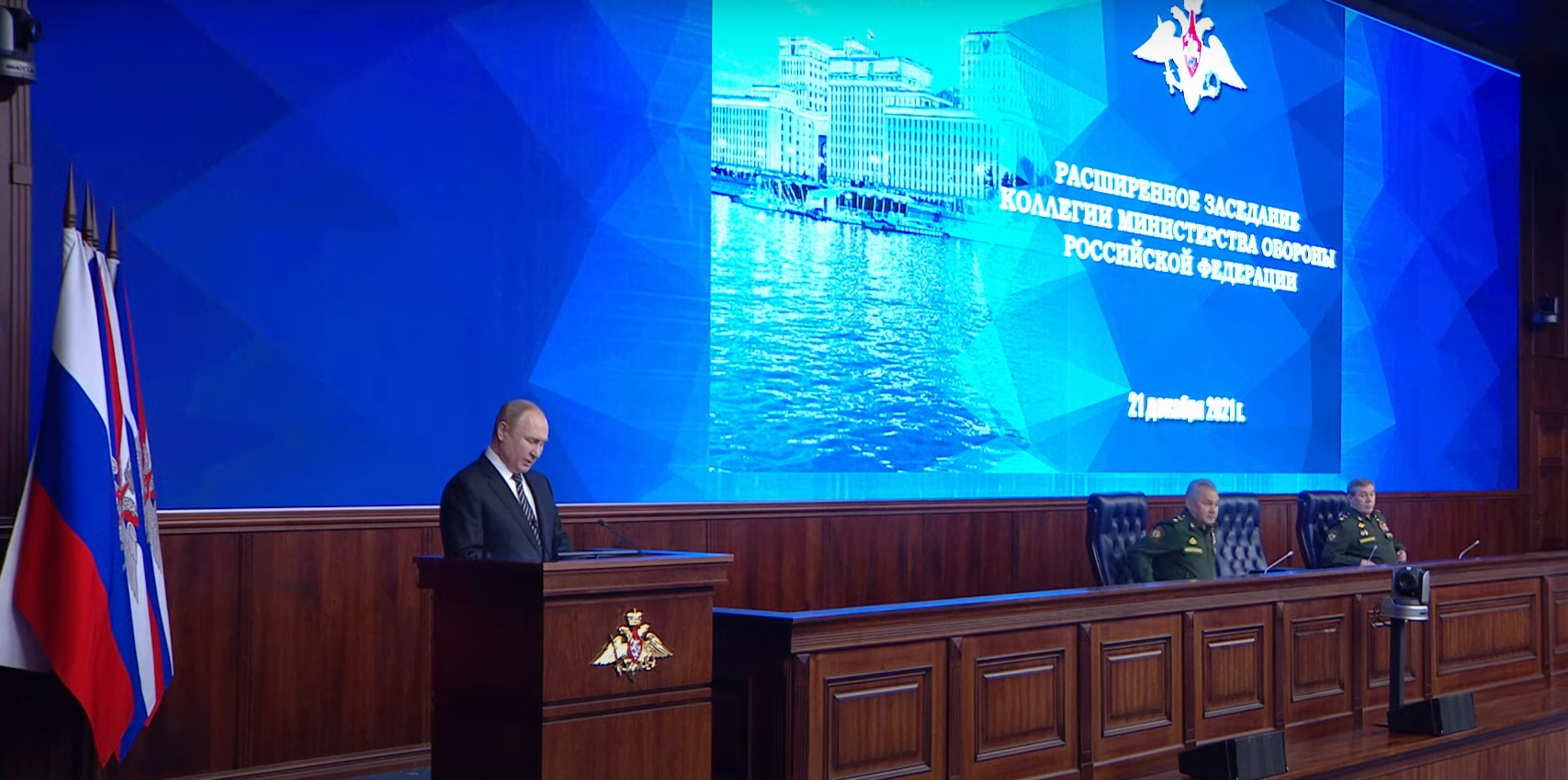 Владимир Путин заявил об отсутствии ограничений в финансировании ВС РФ