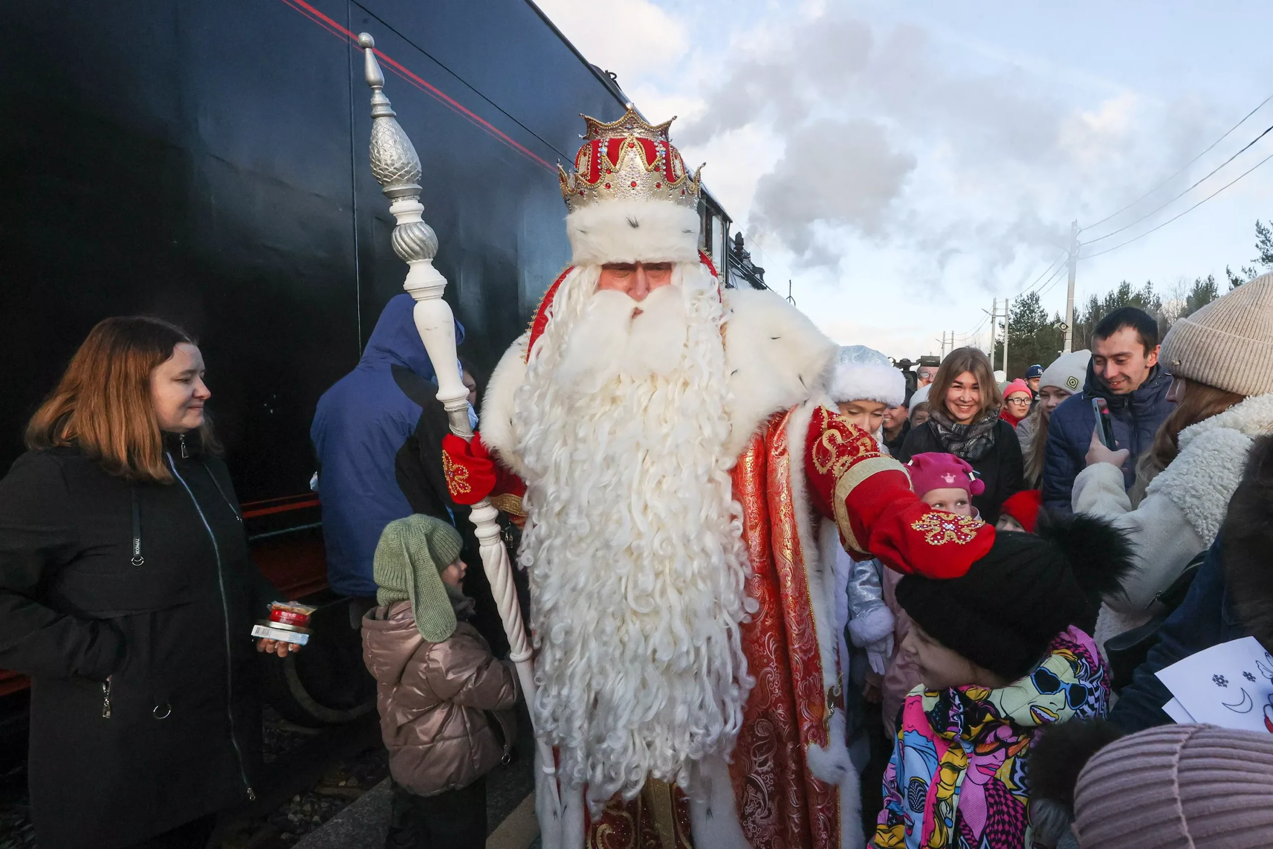 Дед Мороз из Великого Устюга посетил бойцов СВО