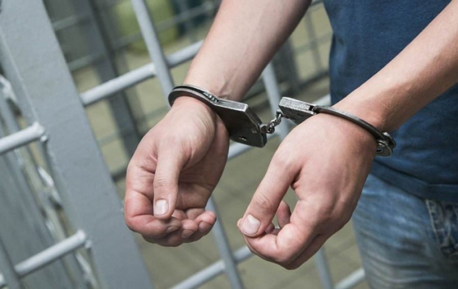 Подозреваемого в вымогательстве и грабеже задержали в Якутске