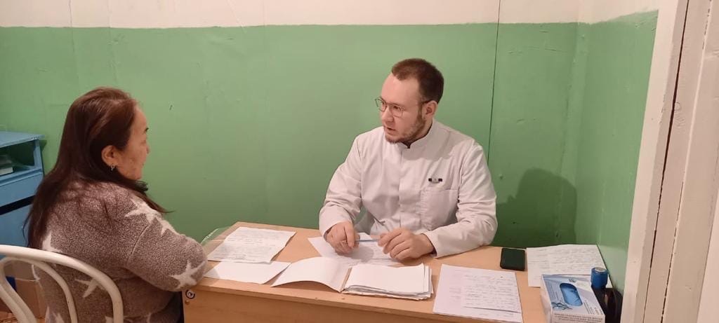 Бригада медиков осмотрела жителей Анабарского и Оленекского районов Якутии