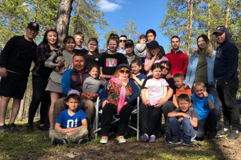 Комплекс мер поддержки приемных семей примут в Якутии