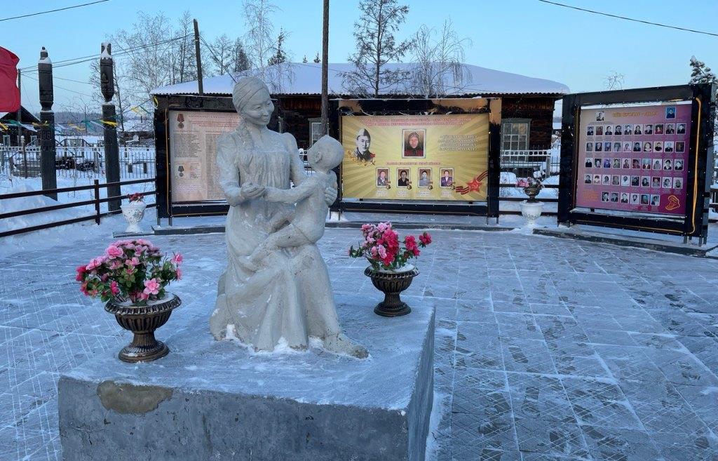 Сквер матери открыли в селе Сымах Мегино-Кангаласского района Якутии