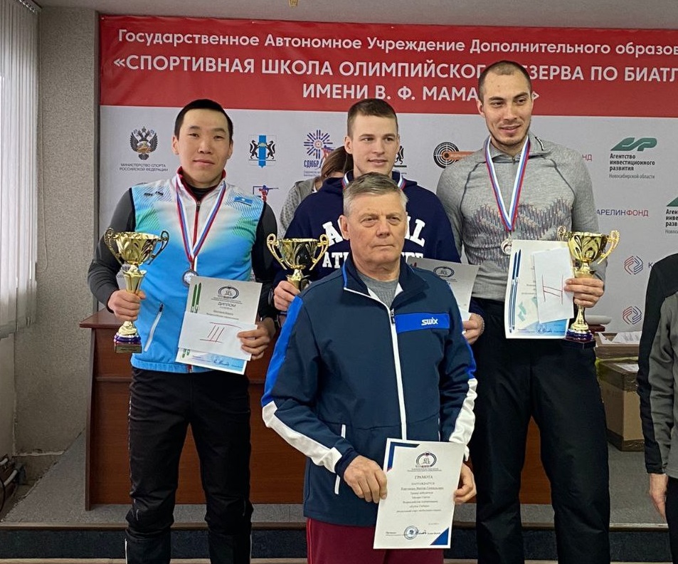 Якутяне завоевали пять медалей Кубка Сибири по лыжным гонкам