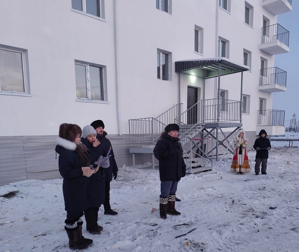 Многоквартирный дом построили по программе переселения в Верхоянске в Якутии