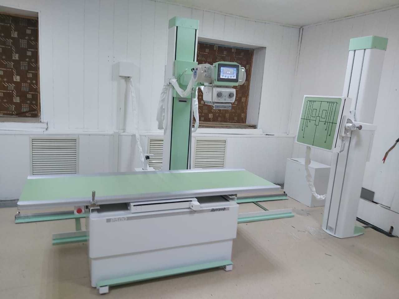Новый рентгеновский аппарат поступил в ЦРБ Усть-Янского района Якутии