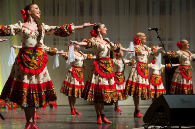 Правительство РФ поддержит коллективы народного творчества