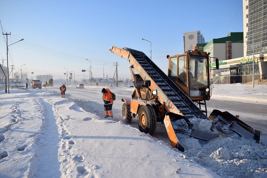 290 тысяч кубометров снега убрали за сезон в Якутске