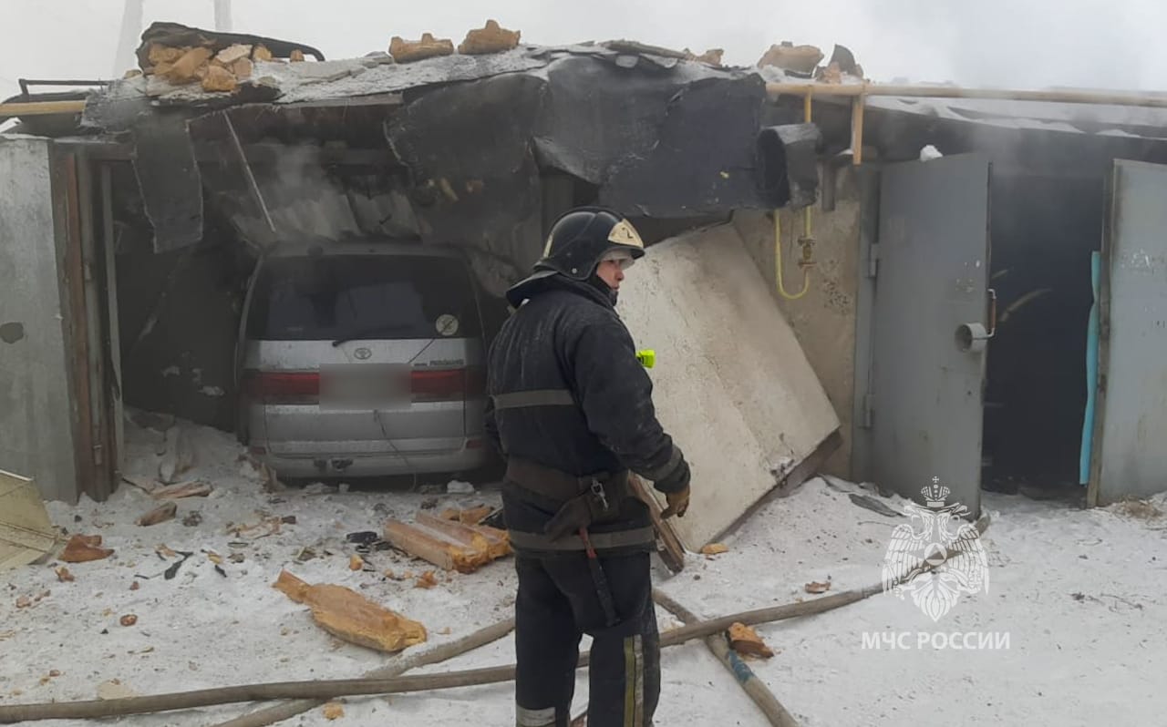 Человек пострадал при взрыве газовоздушной смеси в гараже на улице Лермонтова в Якутске