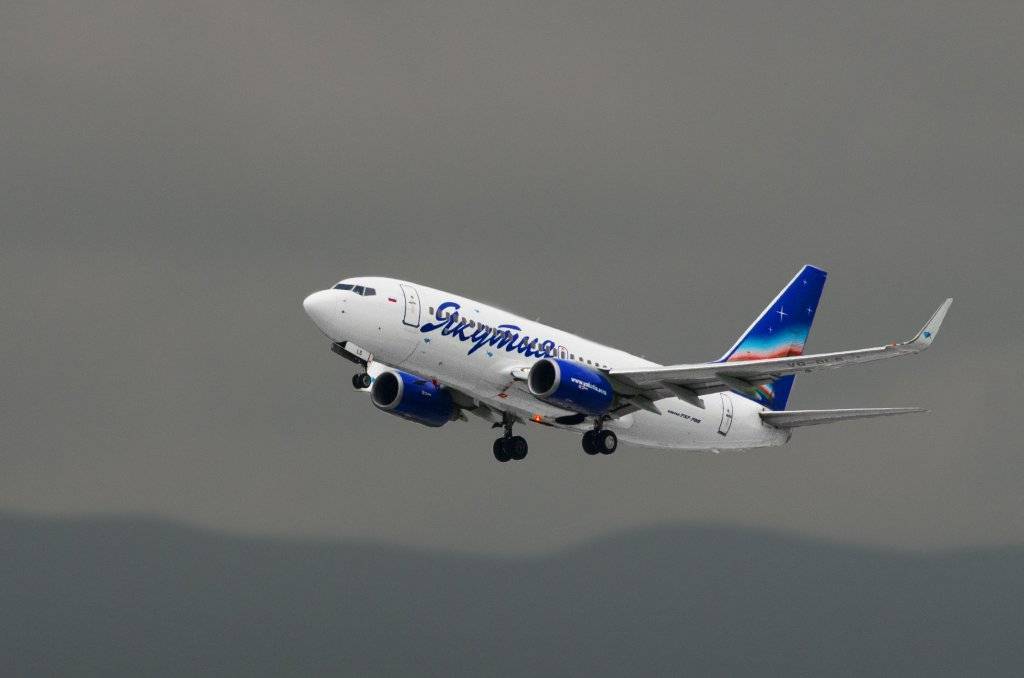 Авиакомпания «Якутия» поэтапно открывает продажу билетов на летние рейсы