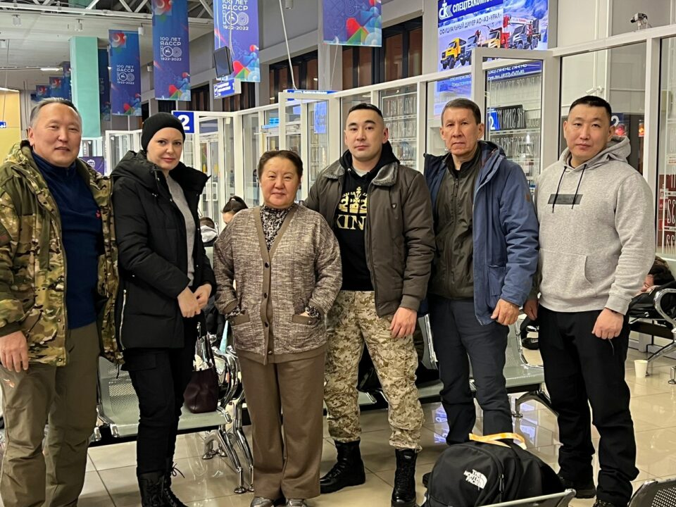Бригада врачей Якутии прибыла для работы в военный госпиталь в Ростове