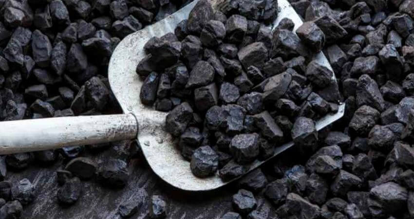 Тридцать тонн угля доставили в котельную якутского села Улахан-Кюель