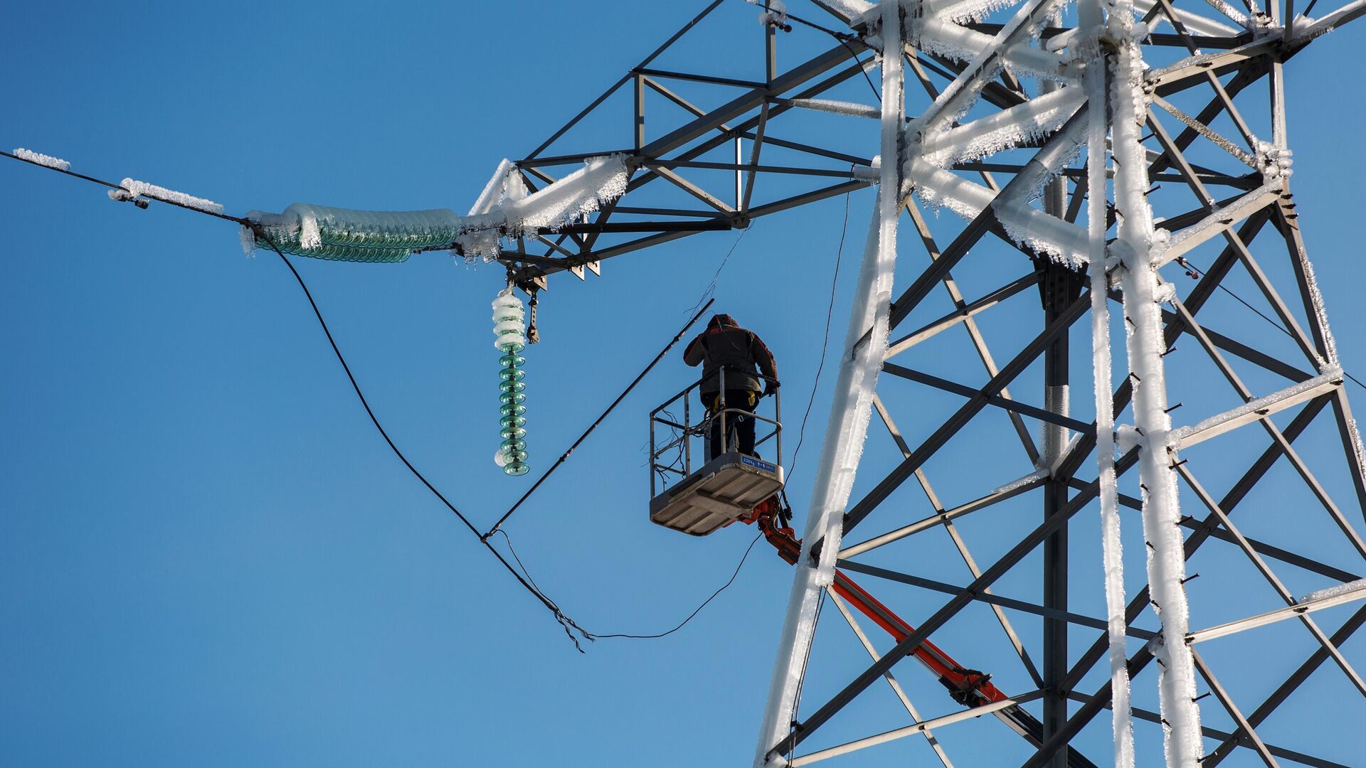 Электроснабжение большей части Заречной группы районов восстановили в Якутии