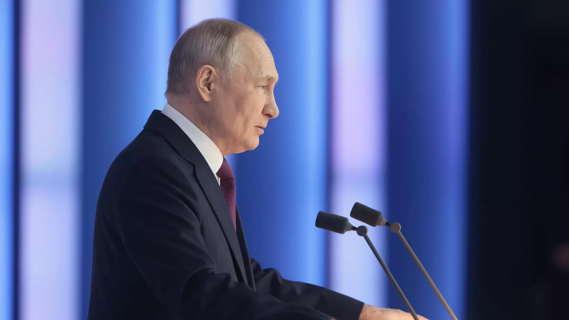 ВЦИОМ: Большинство россиян считают послание президента искренним