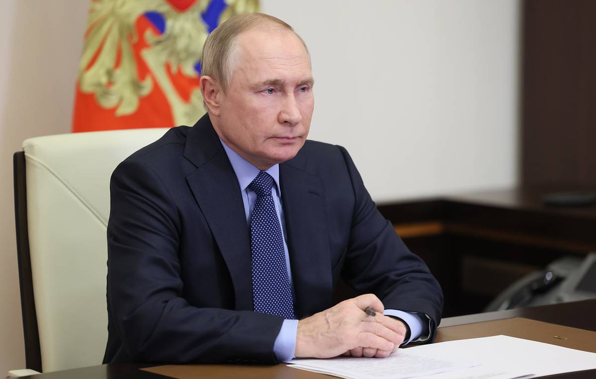 Путин отметил эффективную работу МЧС в ходе СВО