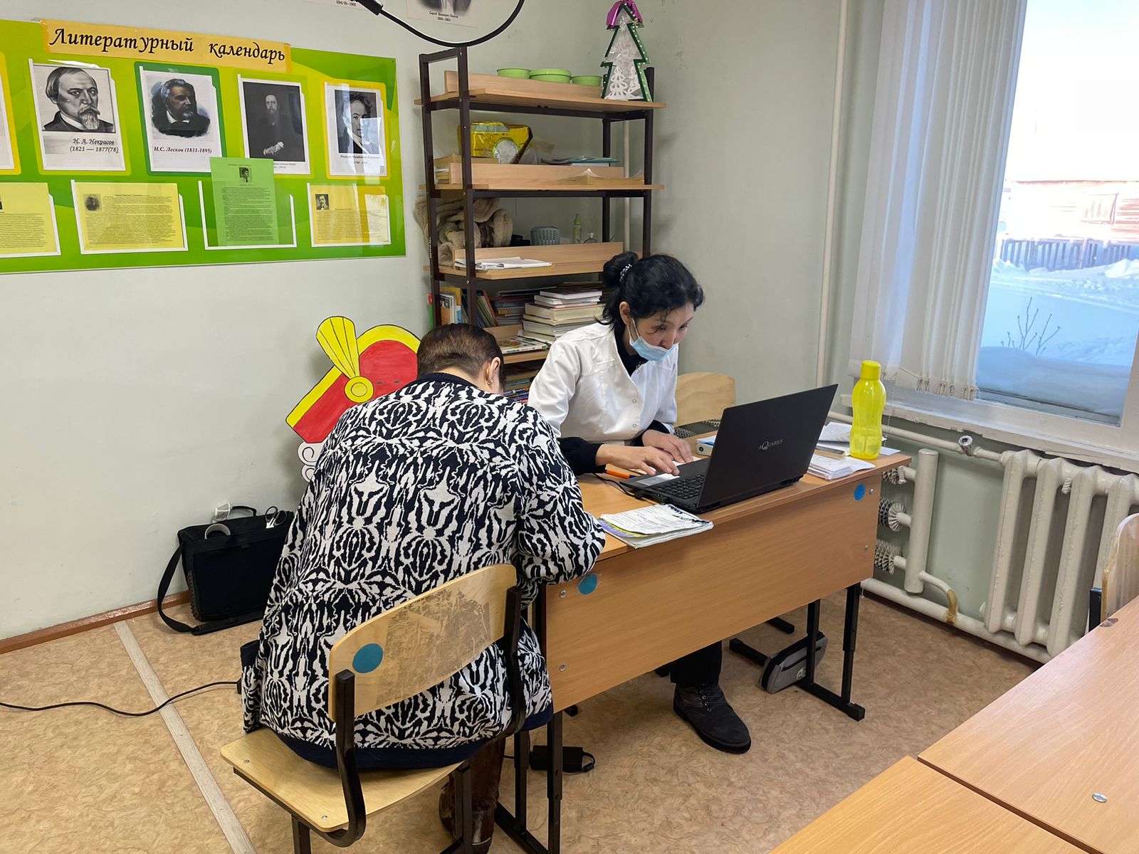 Мобильные врачи осмотрели свыше 300 человек в Усть-Янском районе Якутии