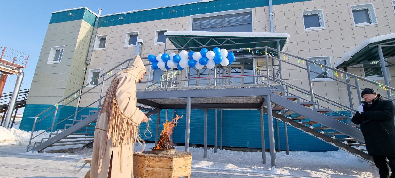 Новый спорткомплекс открылся в Усть-Алданском районе Якутии