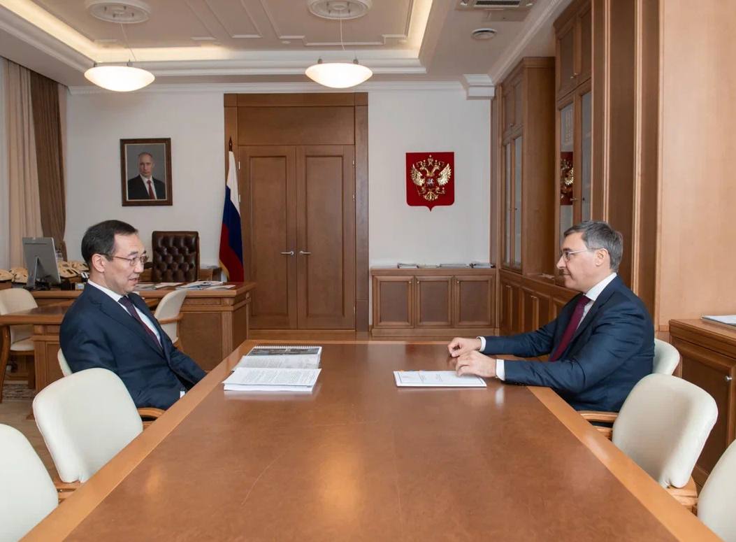 Глава Якутии и министр образования РФ обсудили проект создания межвузовского кампуса в Якутске