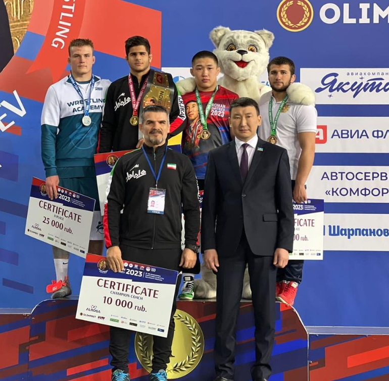 Спортсмены пяти стран стали чемпионами международных соревнований по вольной борьбе в Якутске