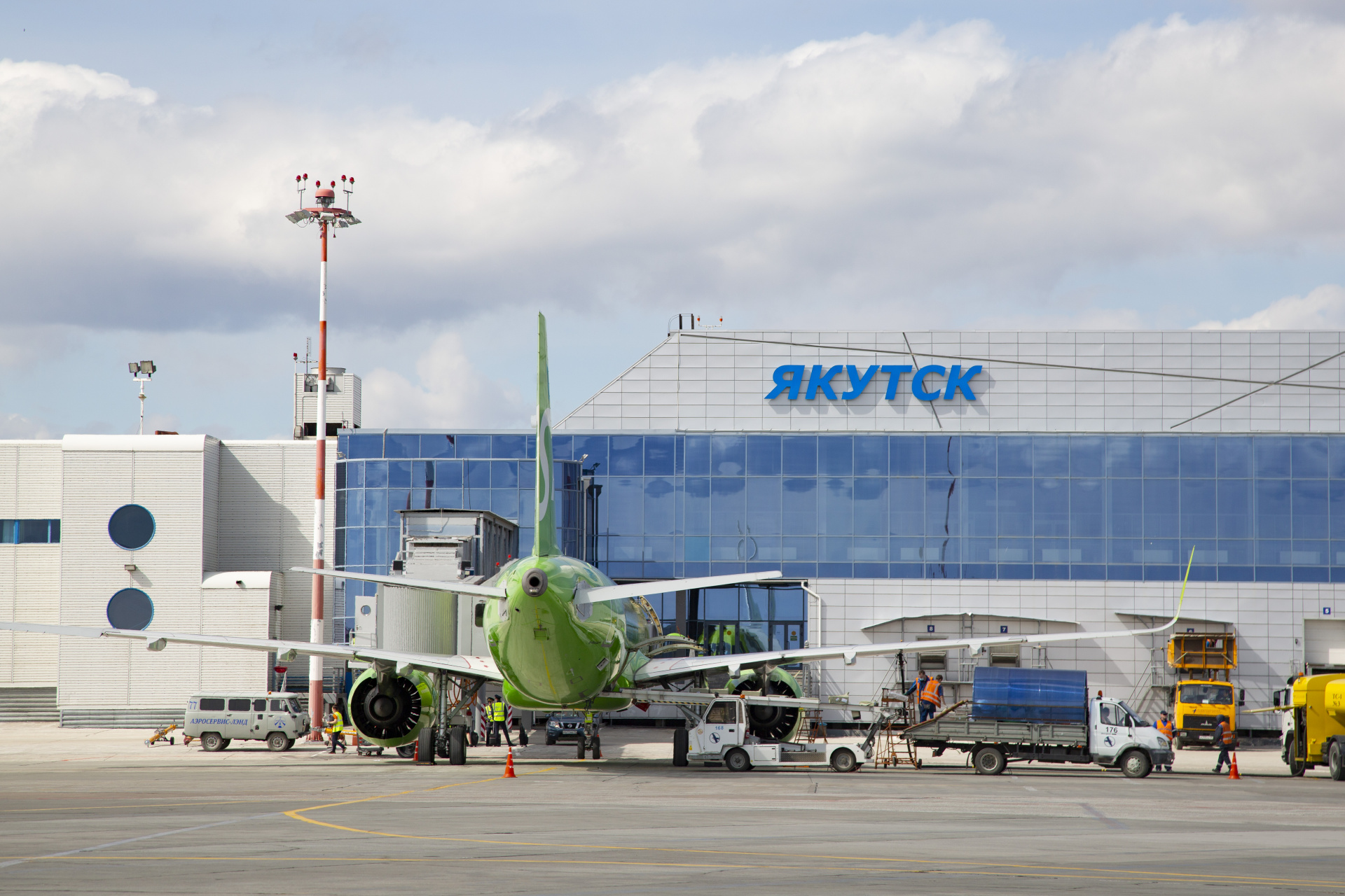 Пассажиропоток аэропорта «Якутск» за январь-февраль 2023 года вырос на 16,4%