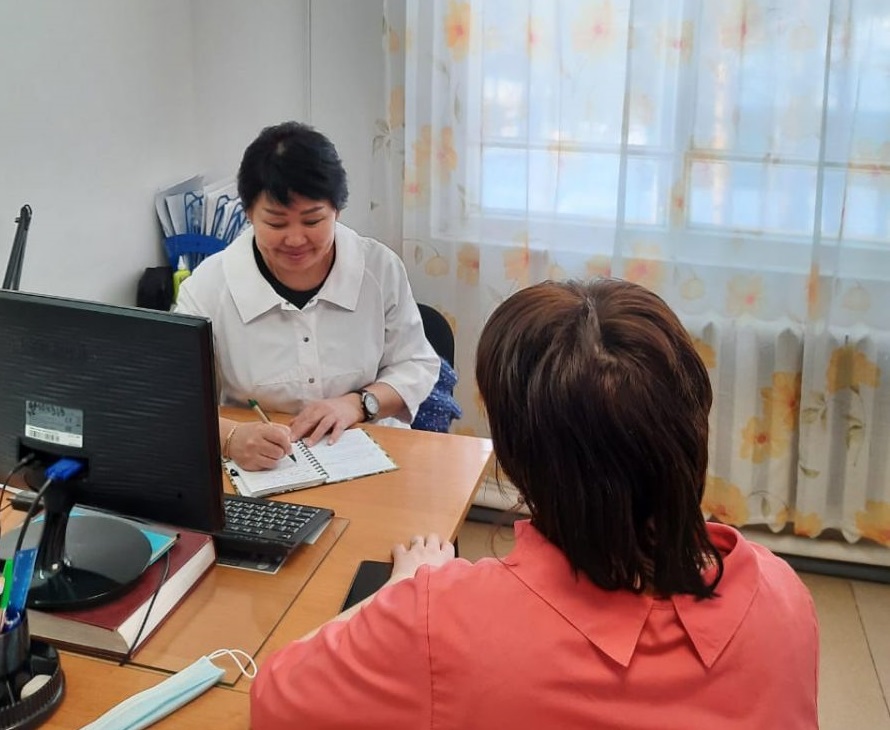 Бригада врачей работает в Ленском районе Якутии