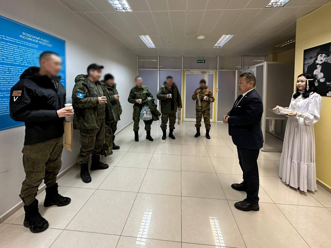 Еще девять вернувшихся из зоны СВО военнослужащих встретили в Якутске