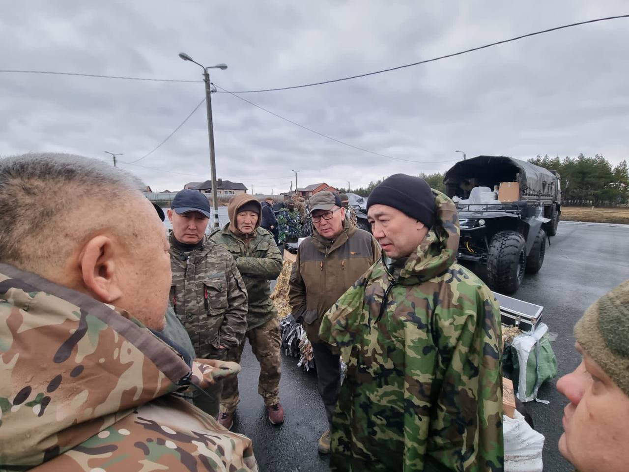 Глава Якутии навестил военнослужащих на территории проведения СВО