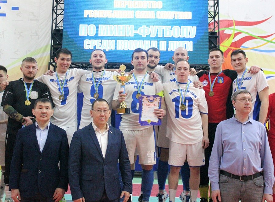 Сборная Нерюнгринского района выиграла первенство Якутии по мини-футболу