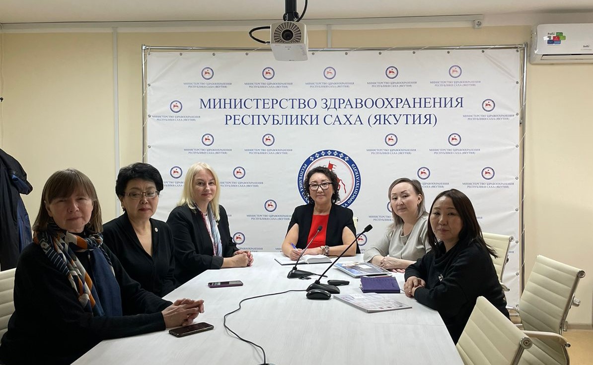 Директор Иркутского научного центра проблем здоровья семьи посетила Якутию
