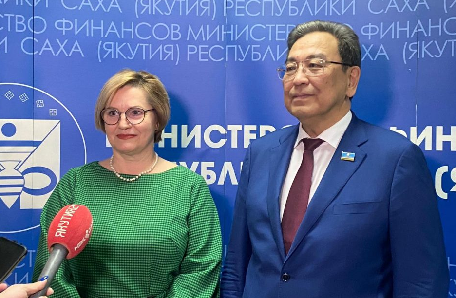 Министр финансов Карелии приехала в Якутию для обмена опытом