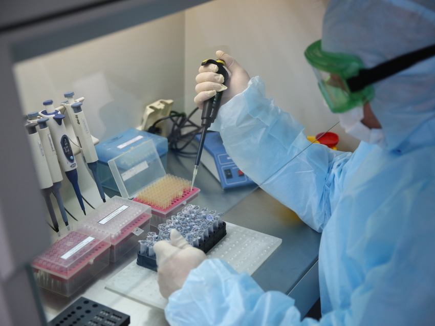 98 новых случаев коронавируса обнаружили в Якутии за сутки