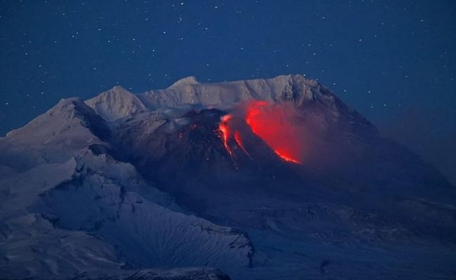 Извержение вулкана Шивелуч произошло на Камчатке
