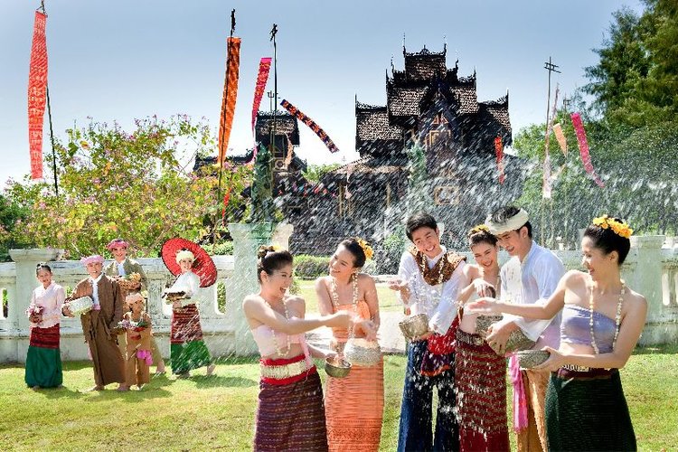 Новый год празднуют в Таиланде 13-15 апреля