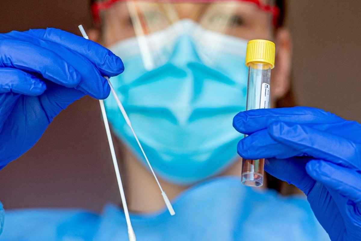 77 новых случаев коронавируса обнаружили в Якутии за последние сутки