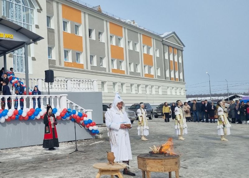 Школу открыли в селе Борогонцы Усть-Алданского района Якутии