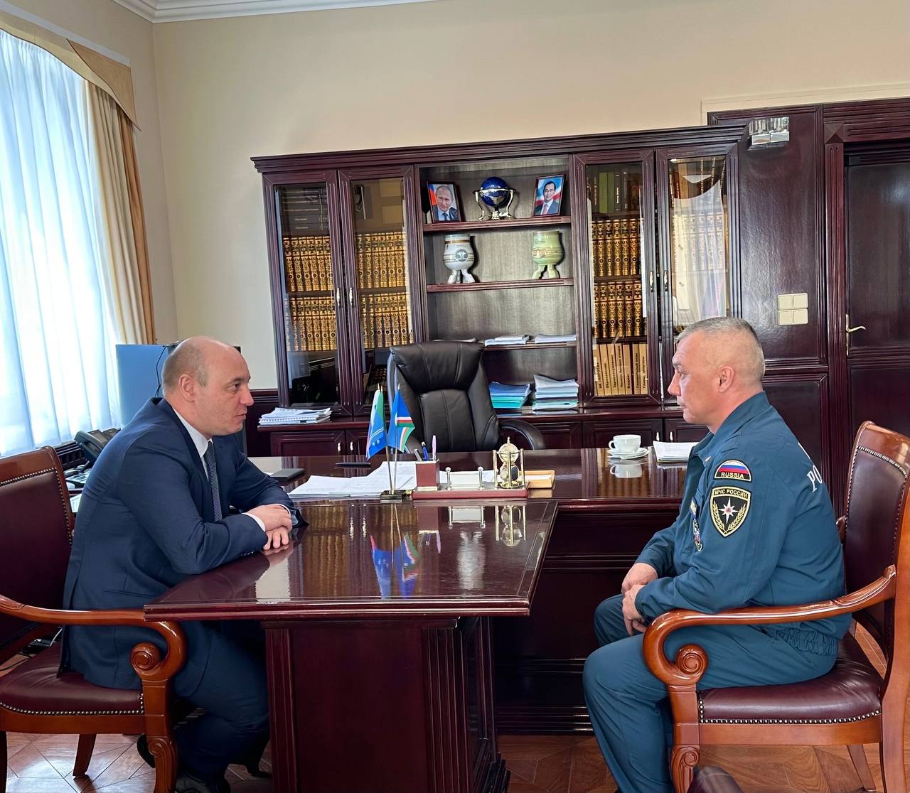 Глава Мирнинского района Якутии встретился с демобилизованным участником СВО