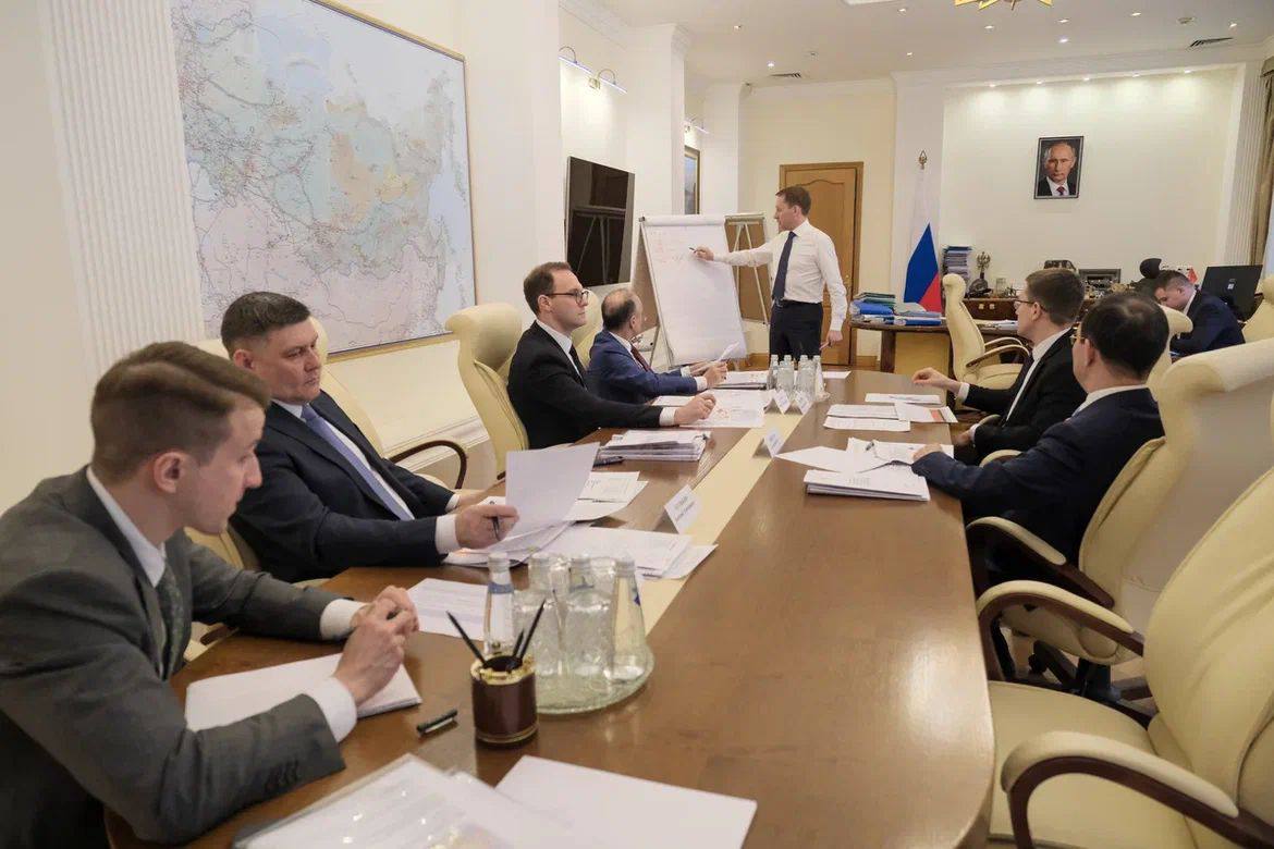 Глава Якутии обсудил с руководителем Минприроды РФ подготовку к пожароопасному сезону