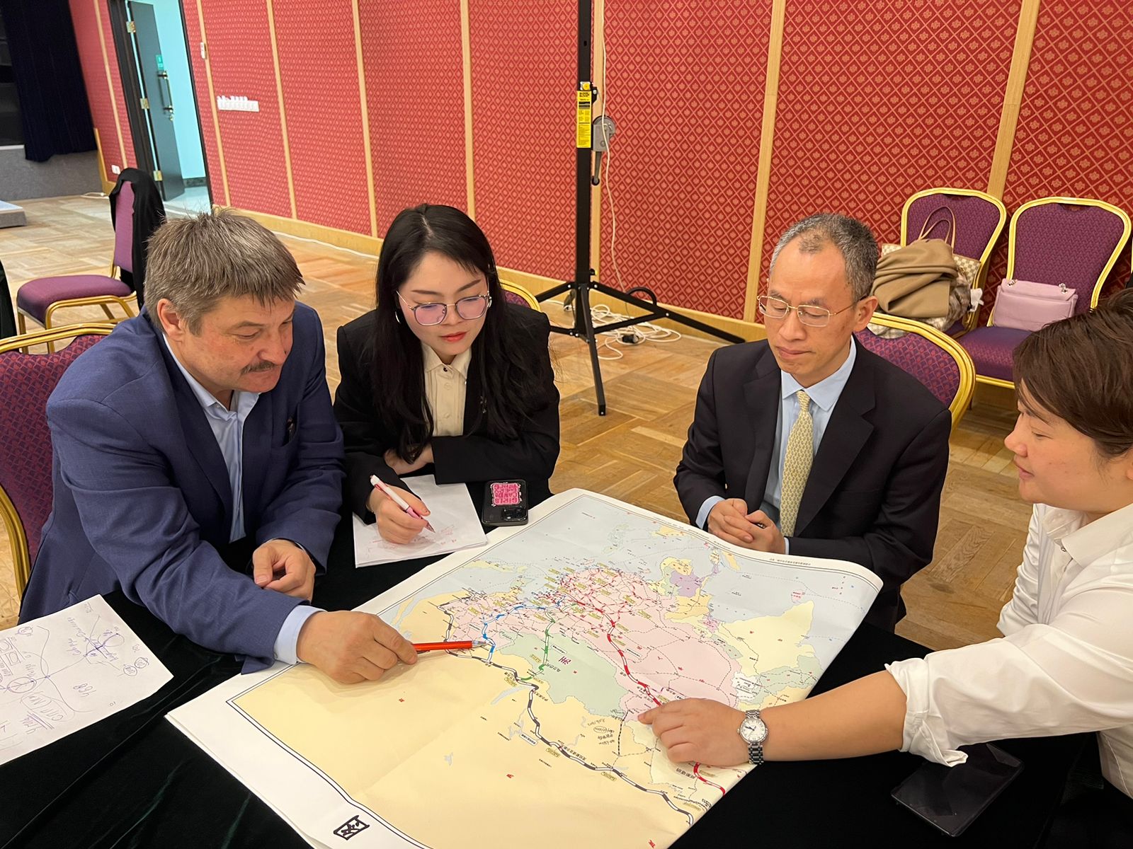 Открытие железнодорожного сообщения из Якутии до Китая обсудили в Москве