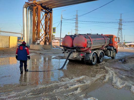 Более 15 тыс кубометров талых вод откачали в Якутии за сутки