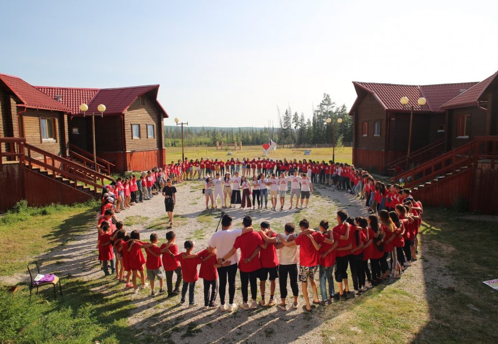 Набор в летние лагеря детей участников СВО продолжается в Якутии