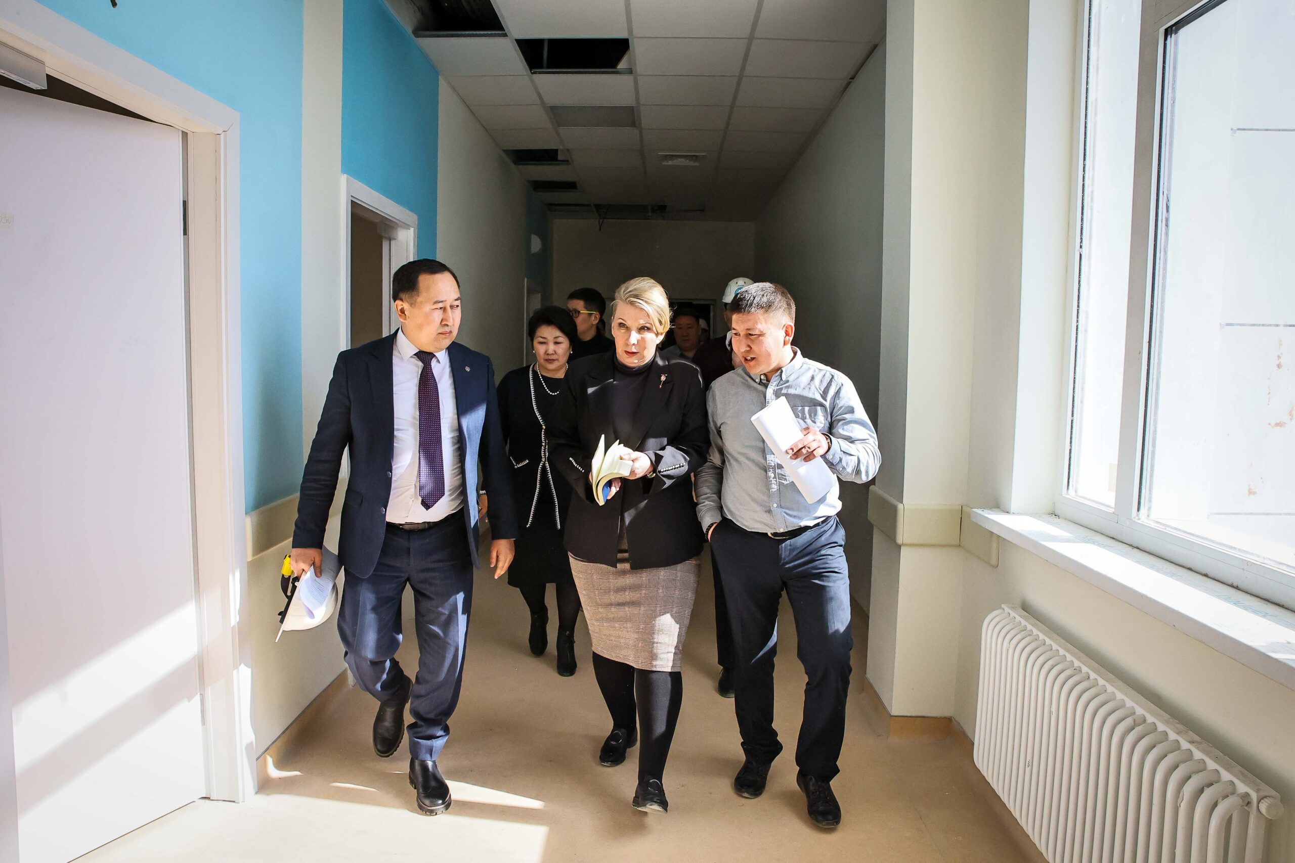 Ольга Балабкина проверила ход строительства нового онкодиспансера в Якутске