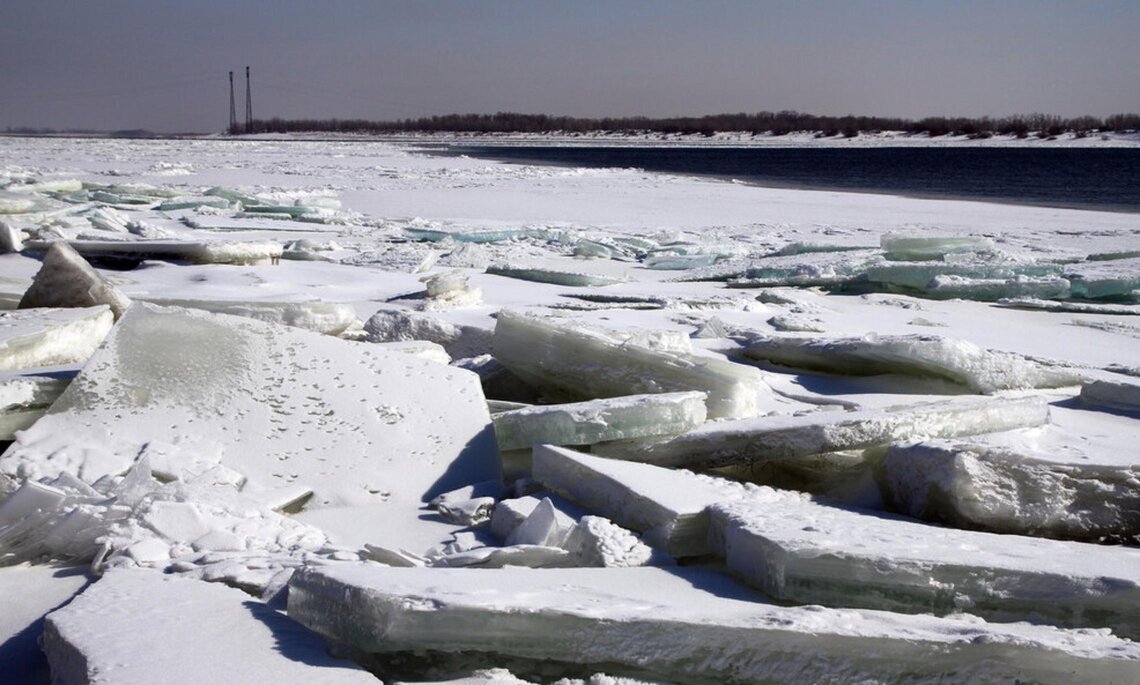Ледоход начался в верхнем течении реки Олекмы в Якутии