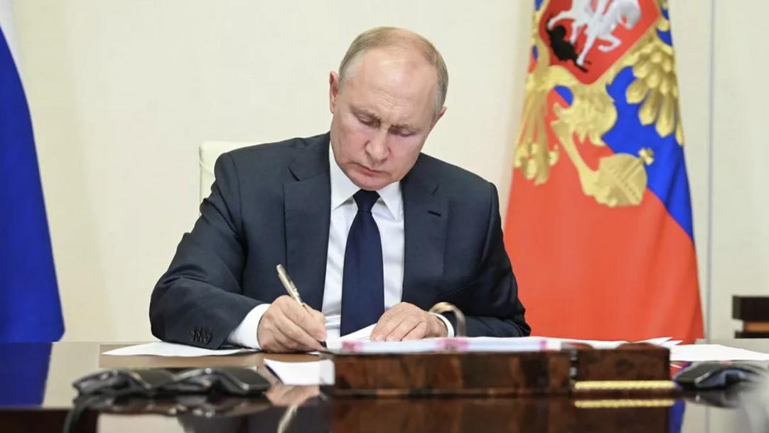 Владимир Путин подписал указ о призыве на военные сборы